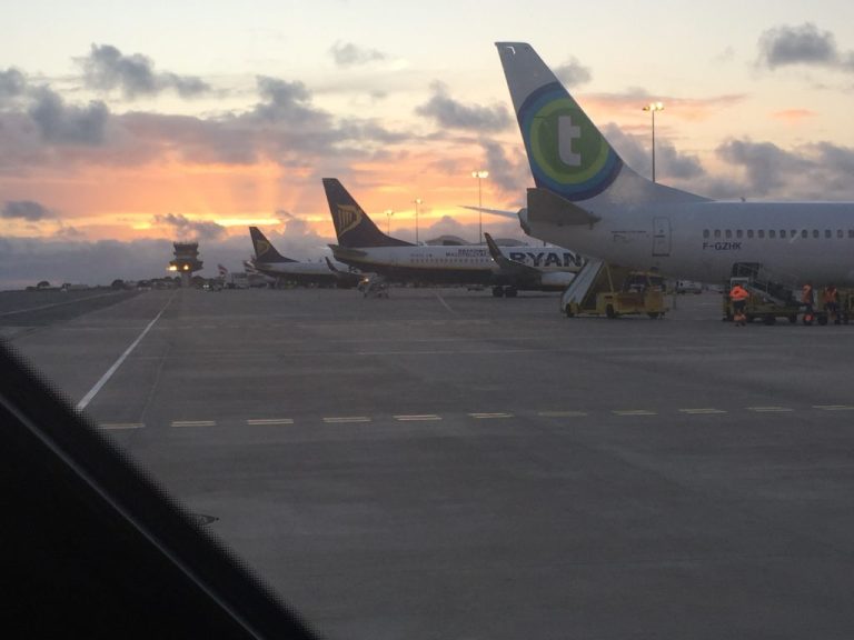 Irlanda del Norte. Día 1: Faro-Belfast-Larne.